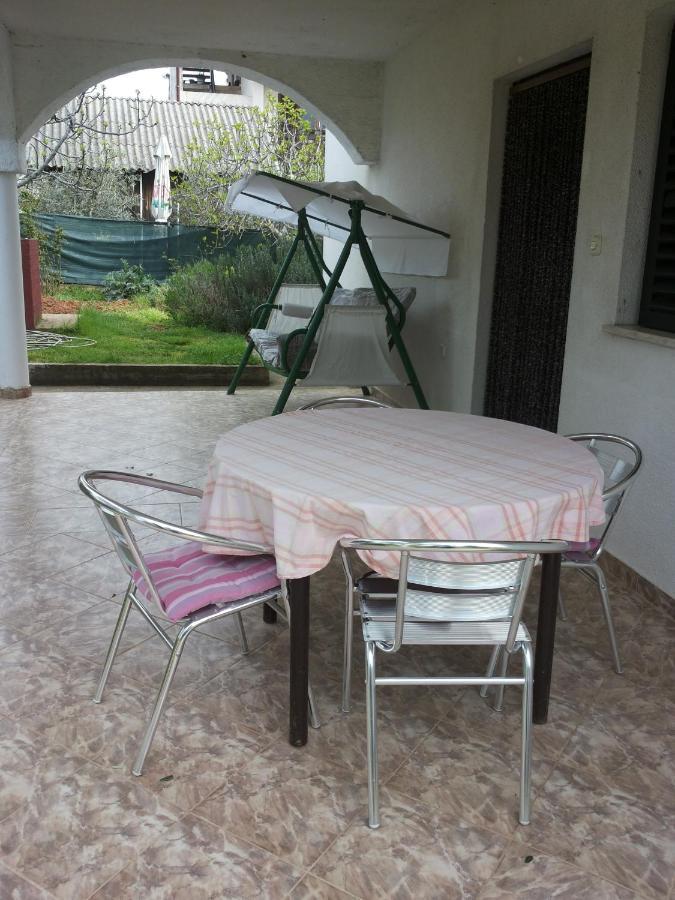 Apartment Sara Pomer Exteriér fotografie